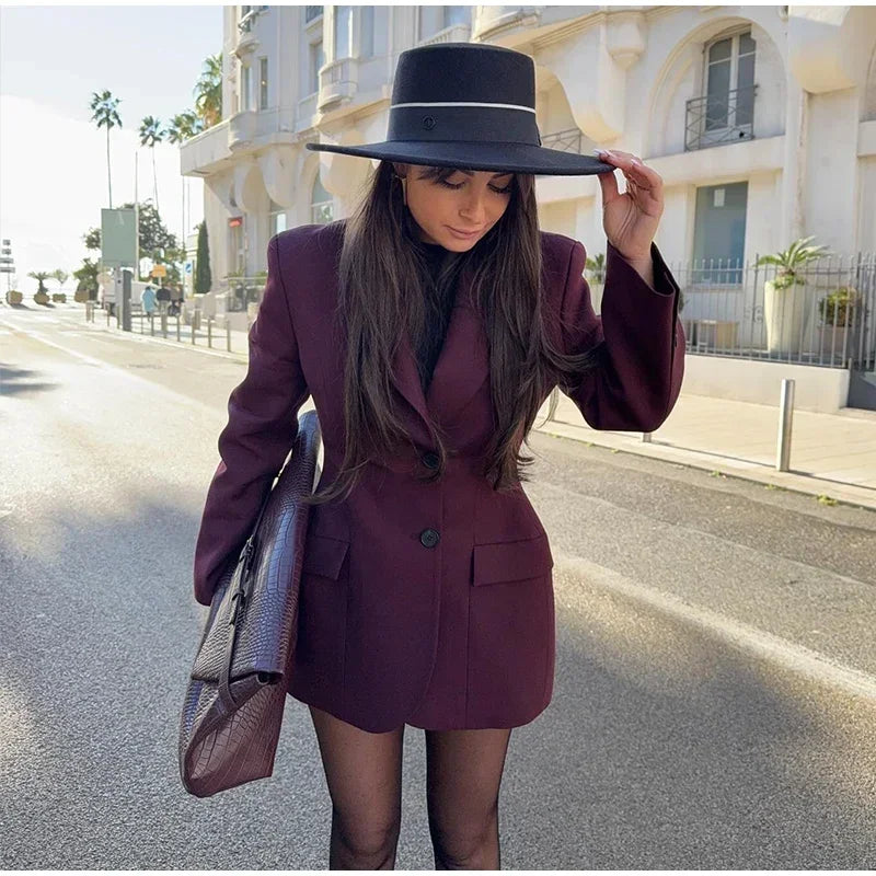 BLAZER CON HOMBRERAS Y SOLAPA