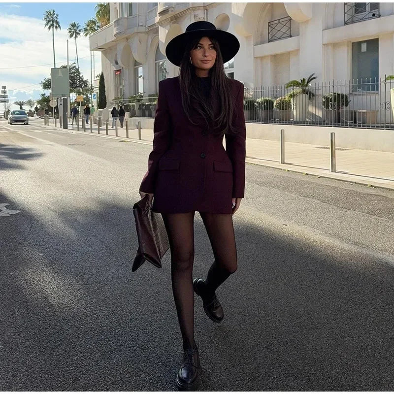 BLAZER CON HOMBRERAS Y SOLAPA