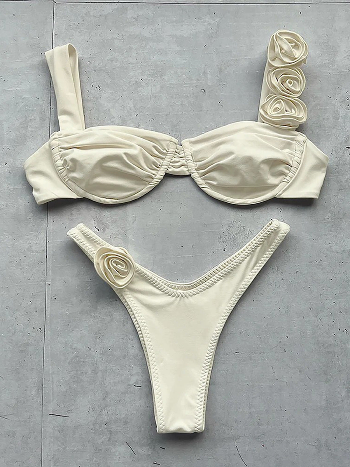 BIKINI DETALLE FLORES BEIGE