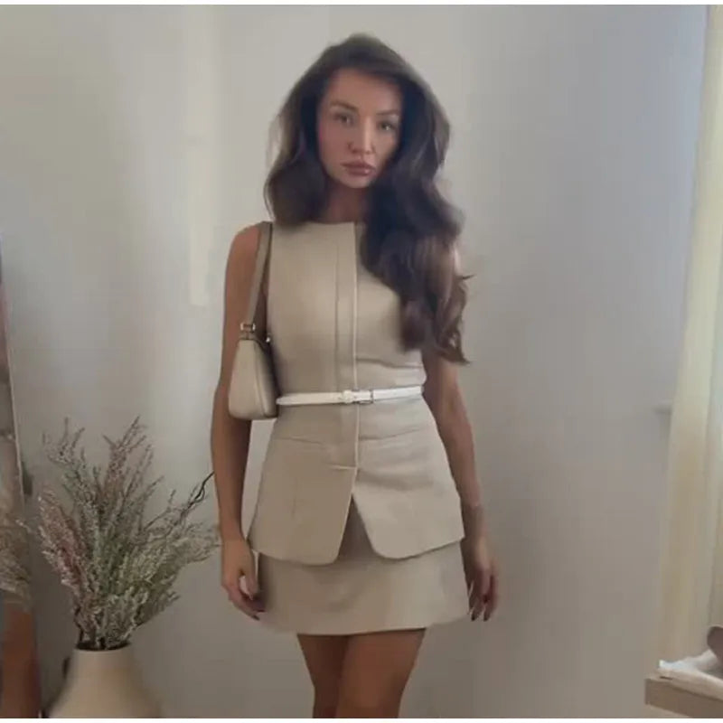 VESTIDO BEIGE CON CINTURON