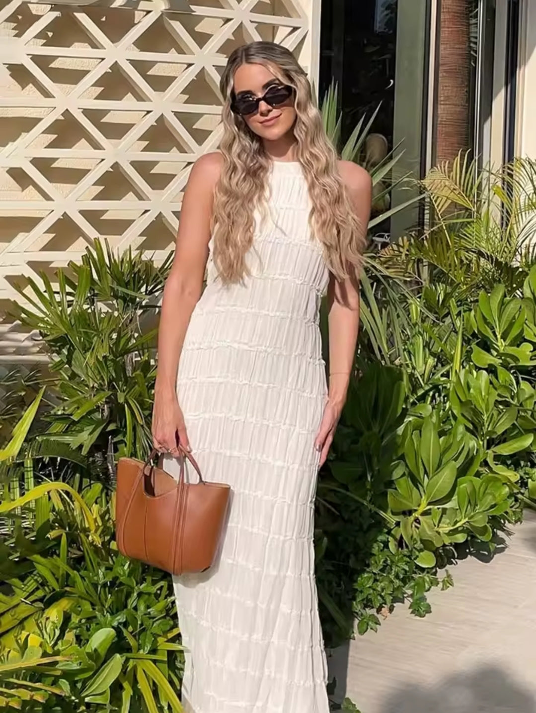 VESTIDO PLISADO ESPALDA DESCUBIERTA