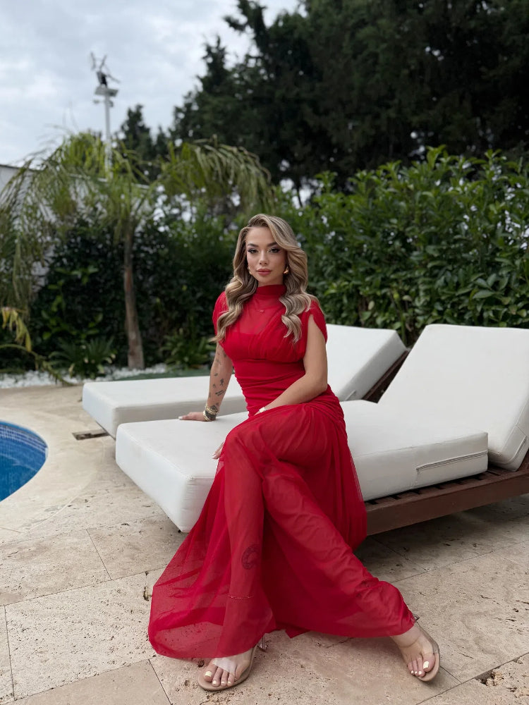 VESTIDO MIDI ROJO ACABADO EN TUL