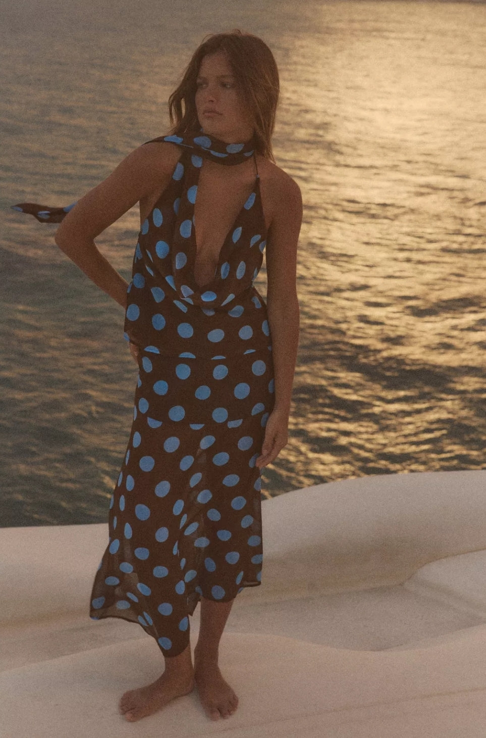 FALDA ASIMÉTRICA LUNARES AZUL