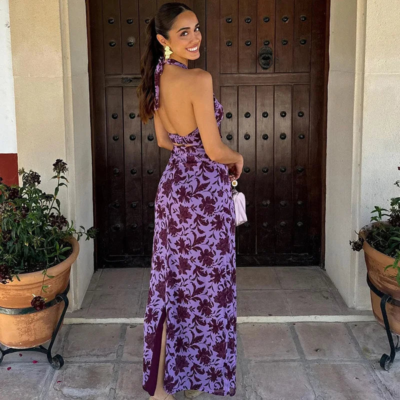 VESTIDO MORADO DE ESPALDA DESCUBIERTA Y CUELLO HALTER