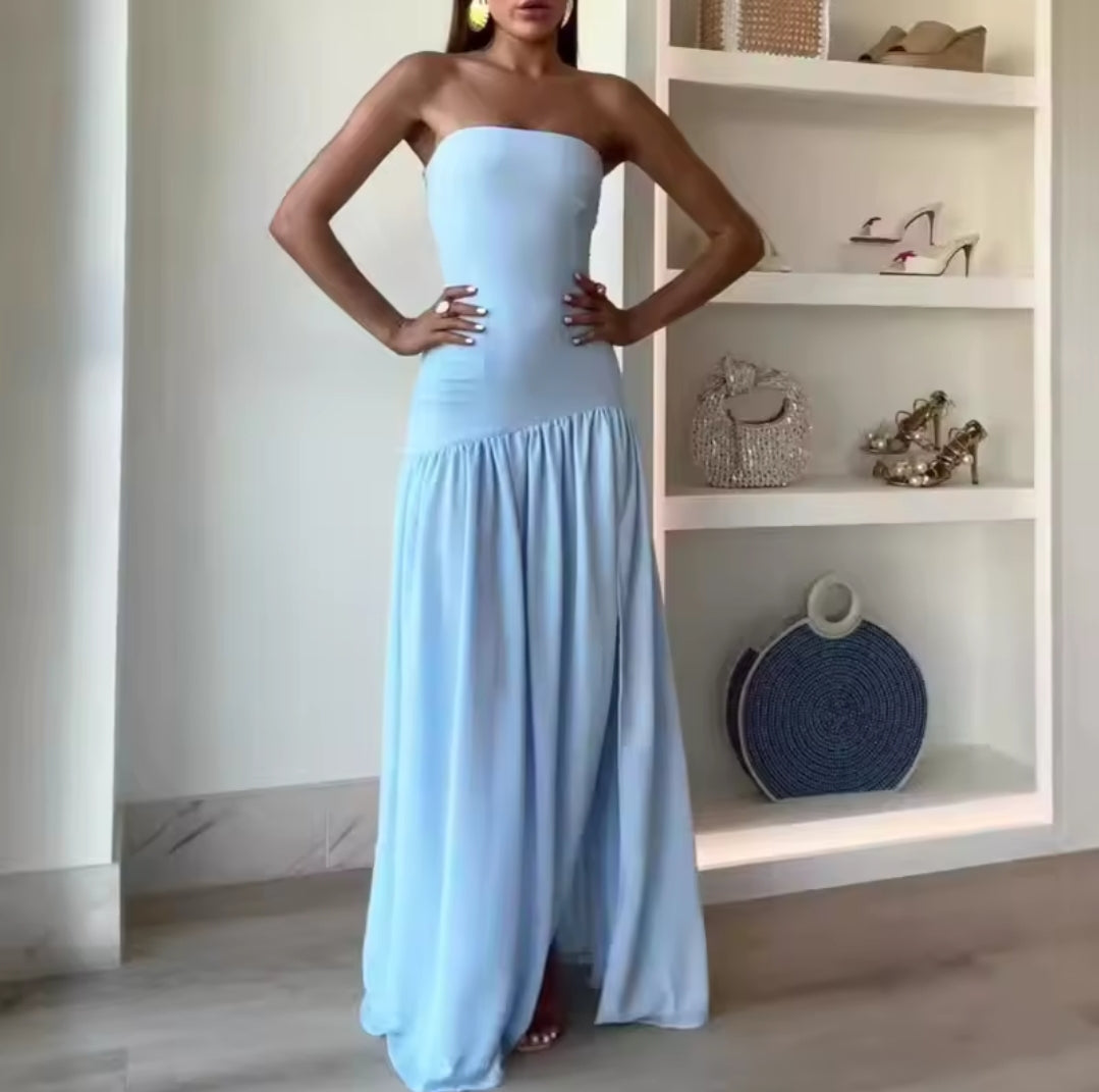 VESTIDO SIN MANGAS CON ACABADO PLISADO