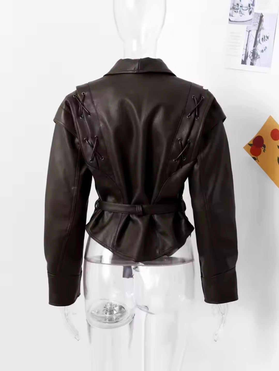 CHAQUETA CORTA DE CUERO