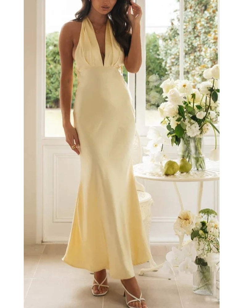 VESTIDO SATINADO ESCOTE ABIERTO CON CUELLO HALTER