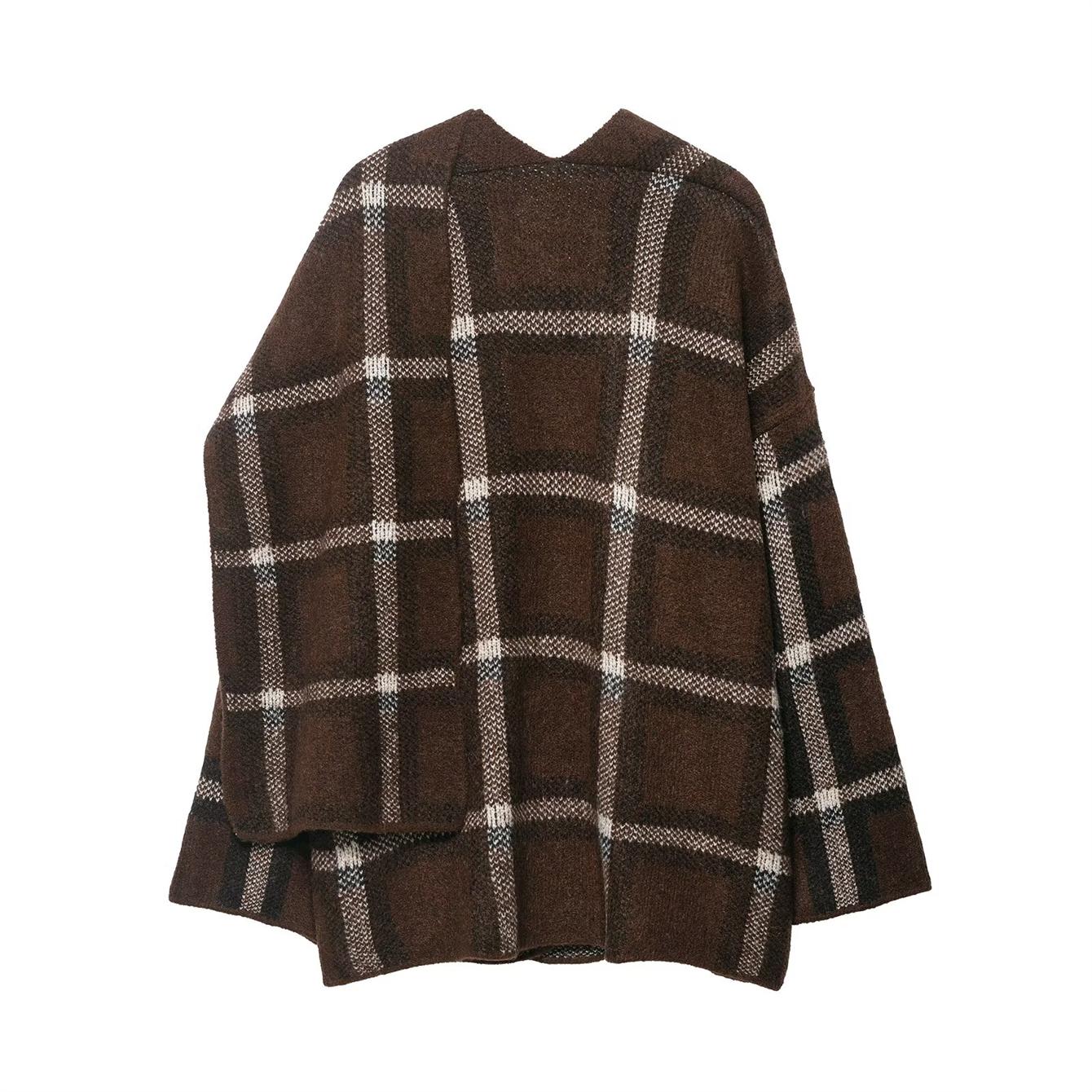 CHAQUETA MARRÓN CON BUFANDA