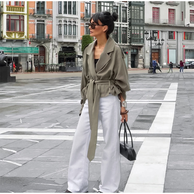 GABARDINA CORTA CON LAZADA