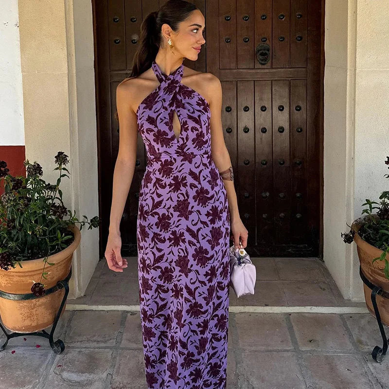 VESTIDO MORADO DE ESPALDA DESCUBIERTA Y CUELLO HALTER