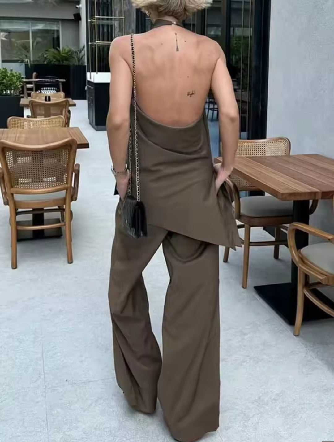 CONJUNTO TOP ASIMÉTRICO Y PANTALÓN