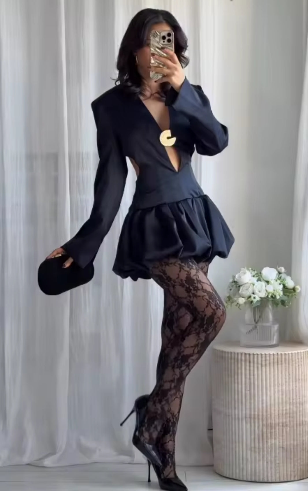 VESTIDO GLOBO CON ABALORIOS