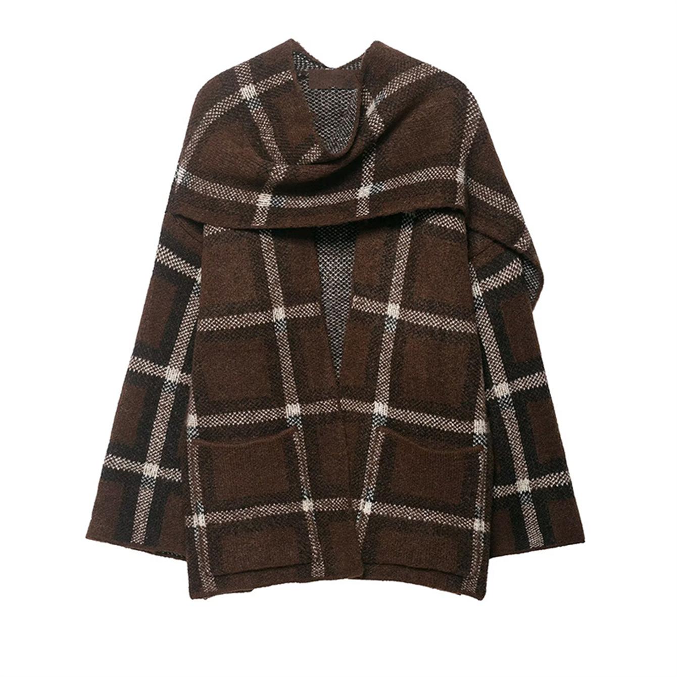 CHAQUETA MARRÓN CON BUFANDA