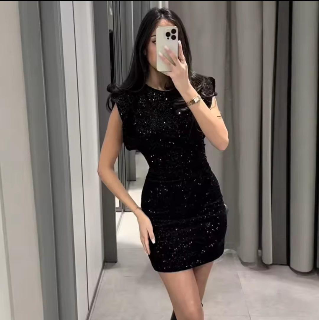 VESTIDO LENTEJUELAS SIN MANGAS