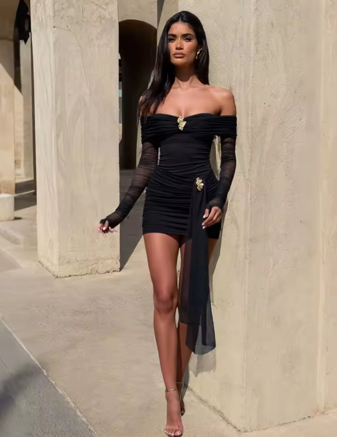 VESTIDO ABALORIOS DORADOS