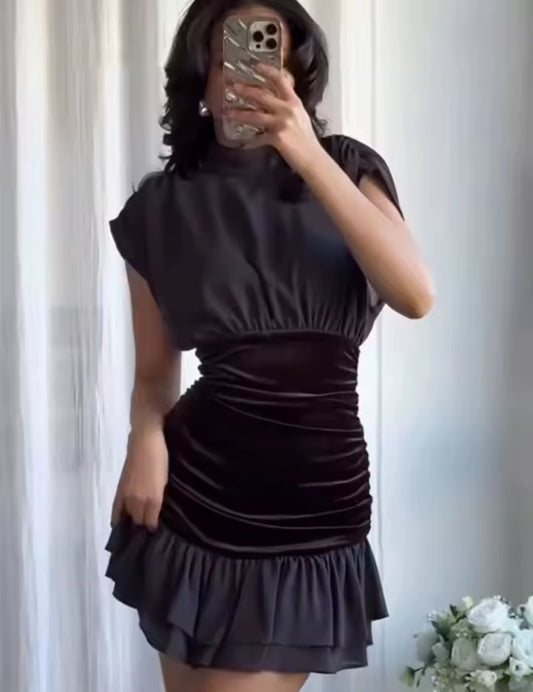 VESTIDO CORTO COMBINADO