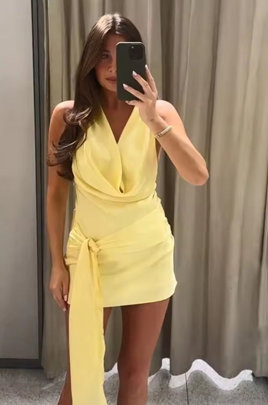 VESTIDO SATINADO AMARILLO