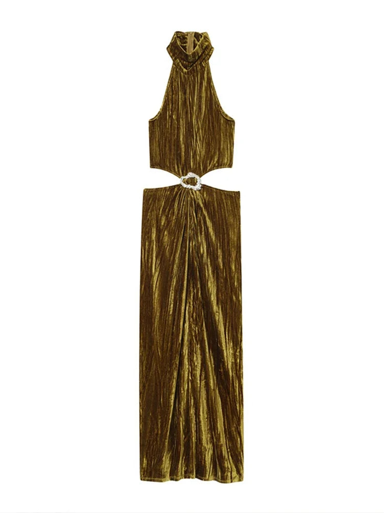 VESTIDO HALTER CON DETALLE DE JOYA