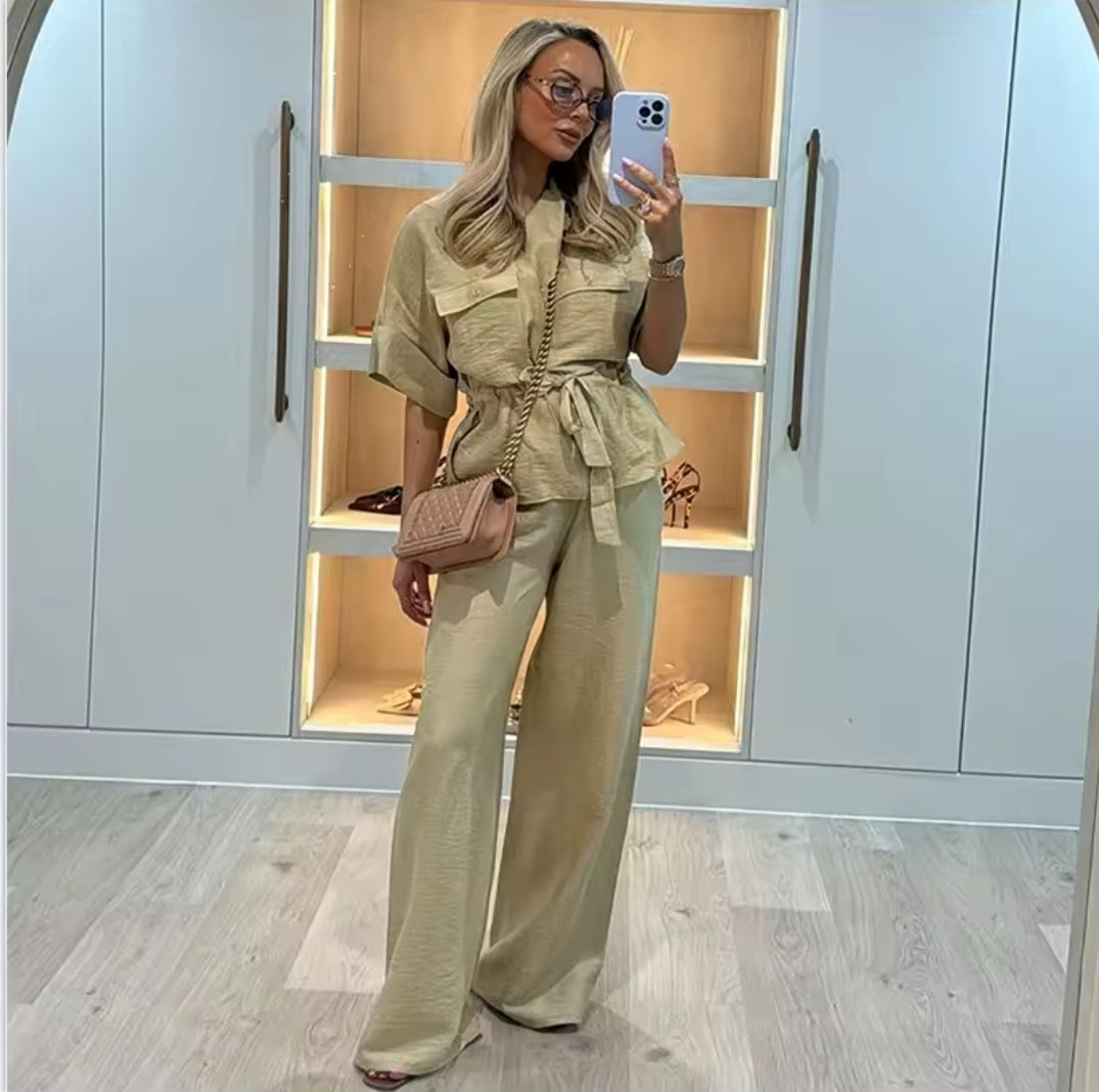CONJUNTO CAMISA FRUNCIDA Y PANTALÓN HOLGADO