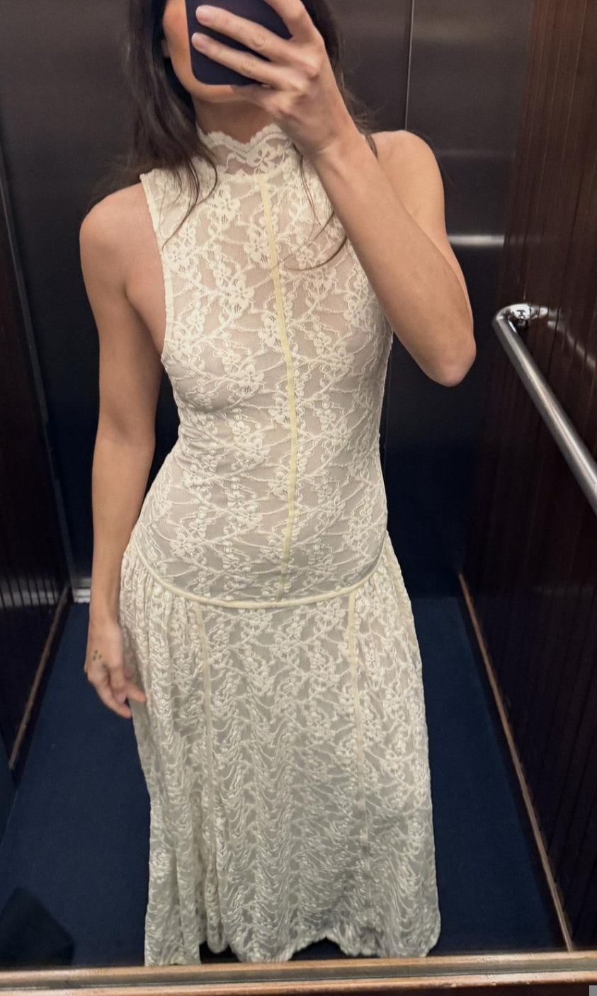 VESTIDO HALTER ENCAJE