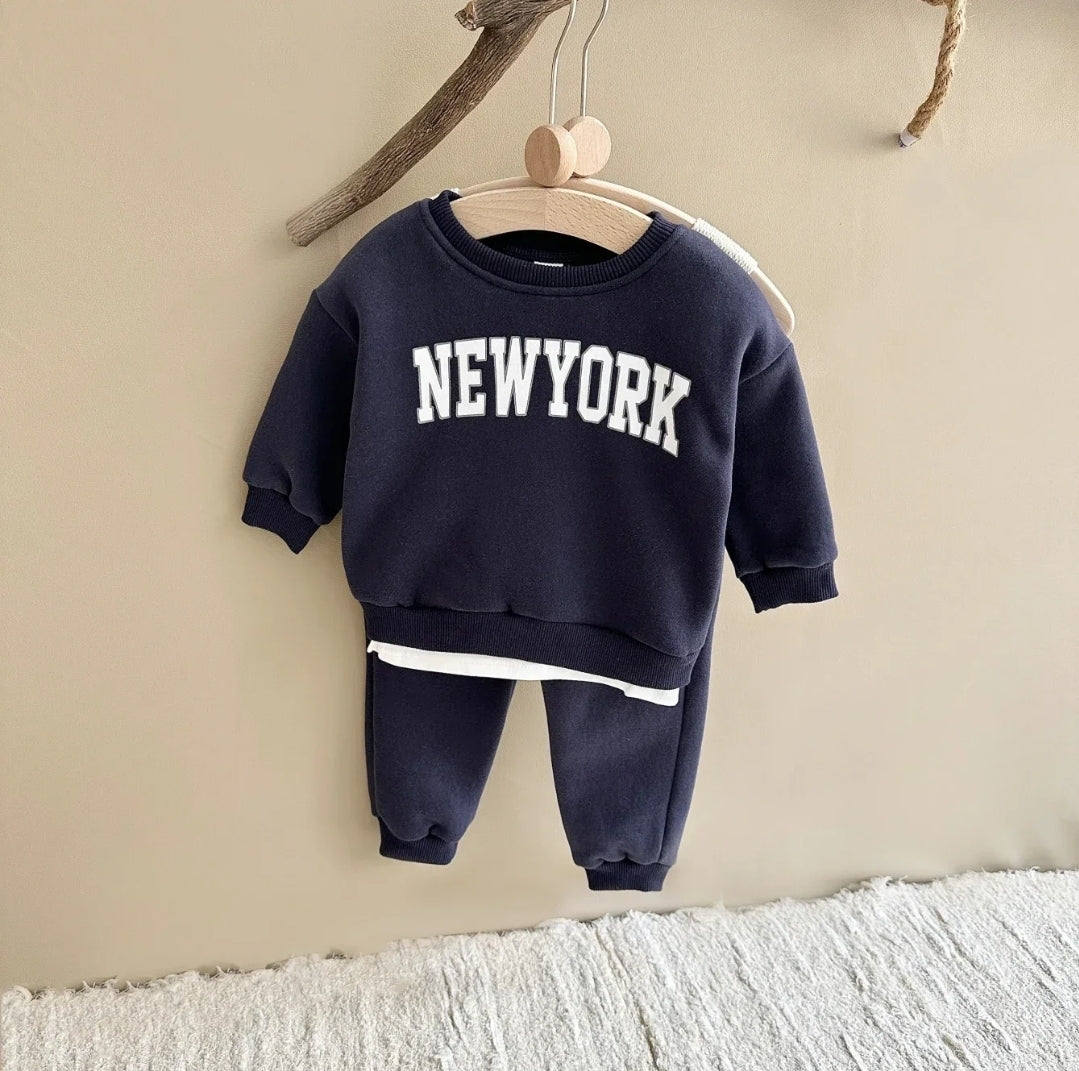 CONJUNTO DEPORTIVO NY (9 meses- 4 años)