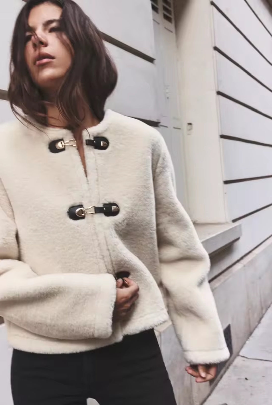 ABRIGO BLANCO DE PELO