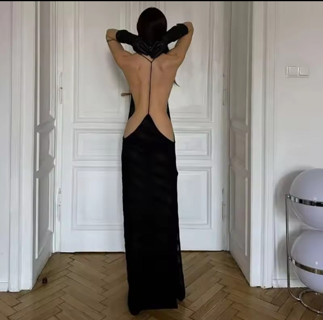 VESTIDO SEMITRANSPARENTE ESPALDA DESCUBIERTA